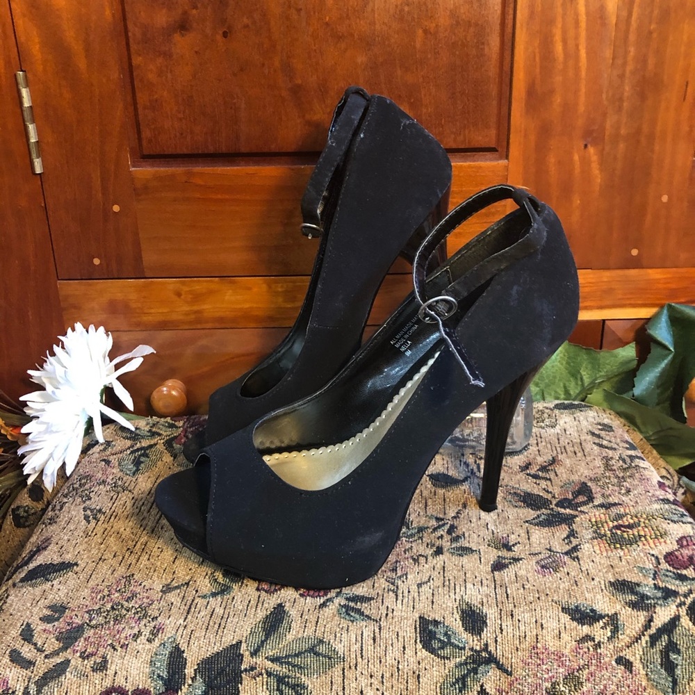 Diba East Heels